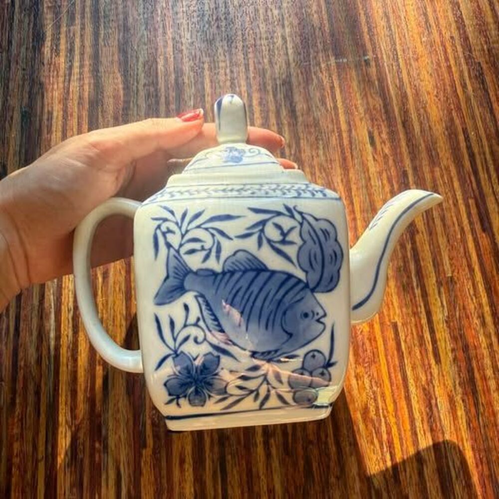 Vintage Blue and White Chinese Ceramic Fish Teapot - De Chang Tao Ci